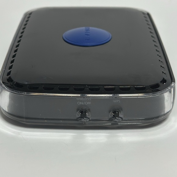 NetGear N600 Wireless Dual Band Router WNDR3400v3 - Picture 5 of 8